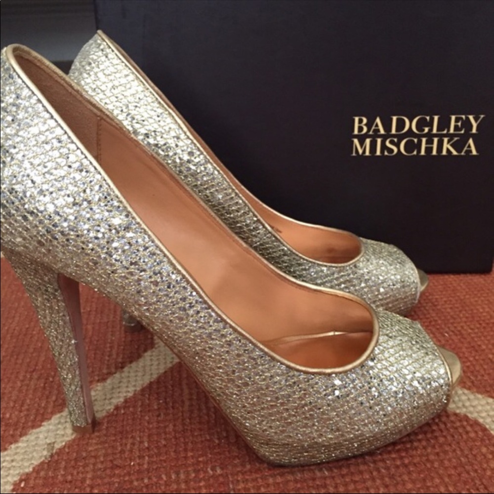 Badgley Mischka Gold Peeptoe Heels